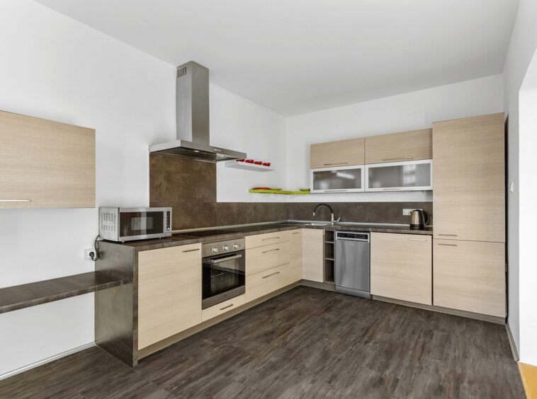 Lukáš-Nágl-ukázka-realizované-zakázky-Prodej-bytu-3+1-V-Jablonci-nad-Nisou-F.L.Čelakovského-02